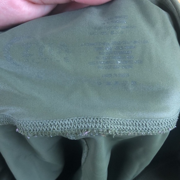 ZYIA olive green 7/8th length metallic compression leggings D2 - Picture 5 of 7